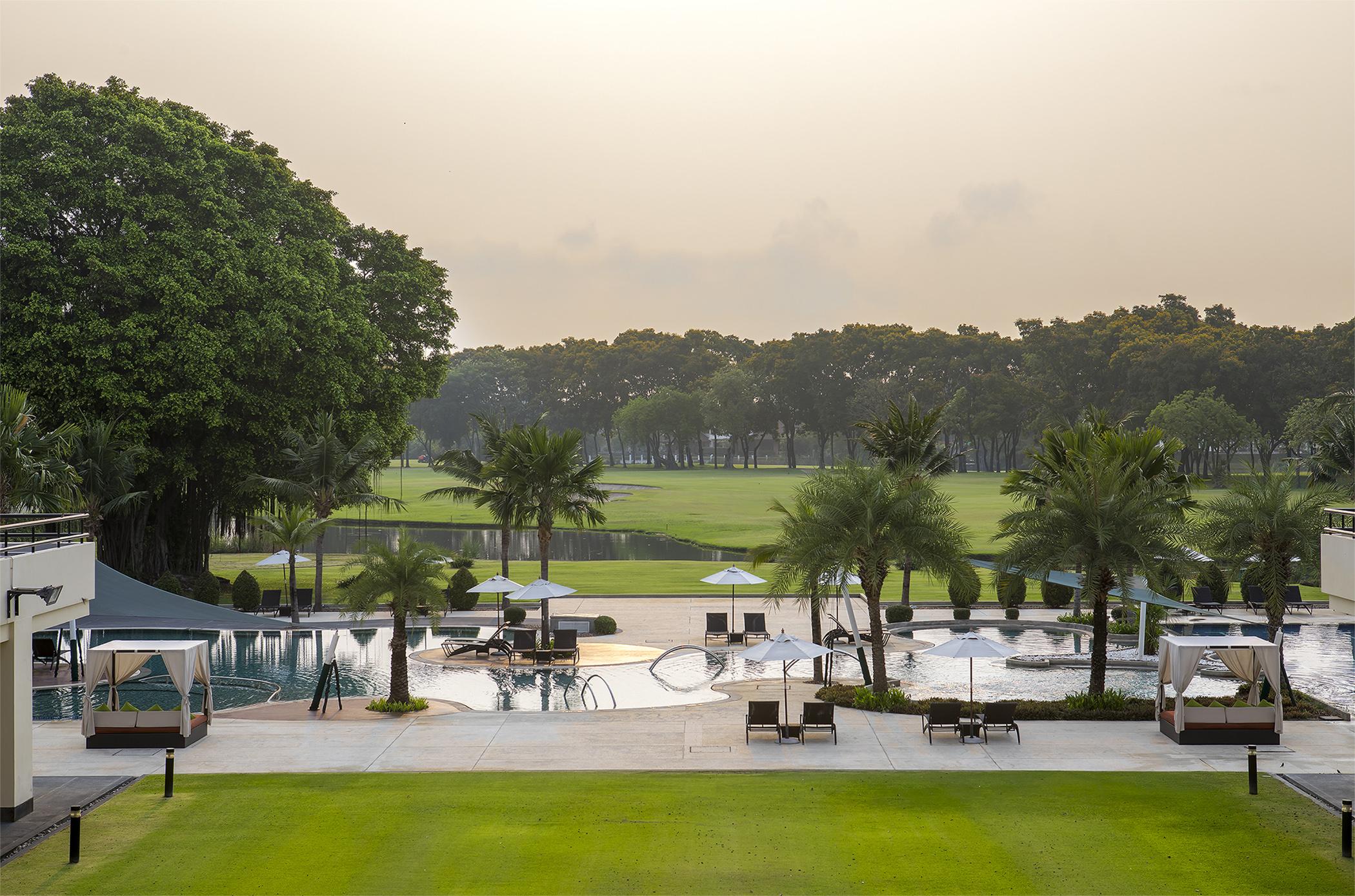 Eastin Thana City Golf Resort バンコク都 エクステリア 写真